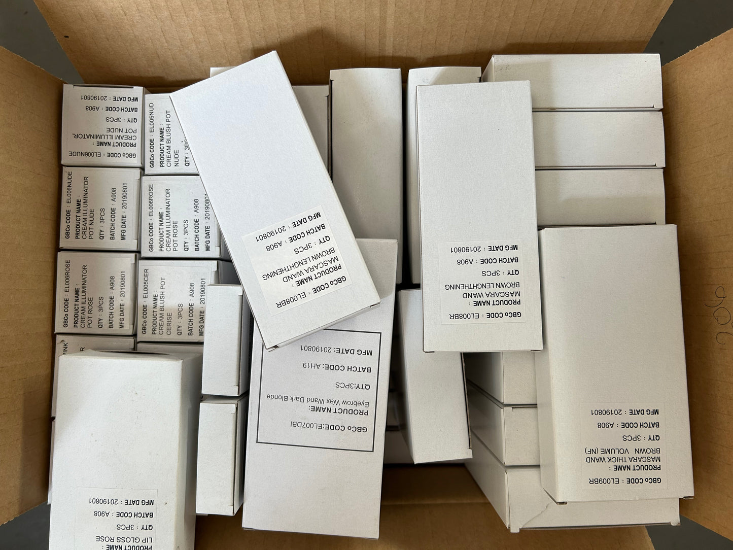 ELLE MAKEUP BIG BOX BUNDLE - MYSTERY CLEARANCE